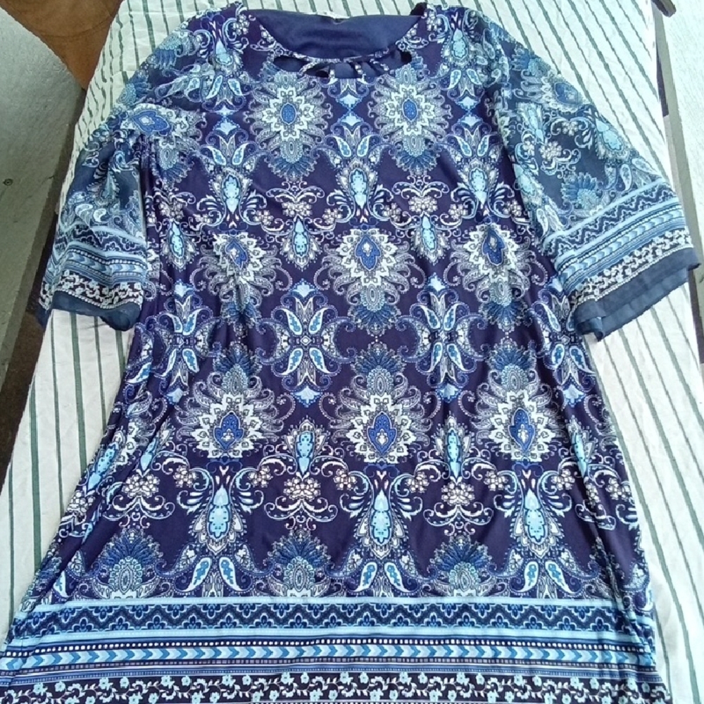 Womans M Studio One Asymmetrical Blue White Graphic Dress Boho Arts Noveau Print